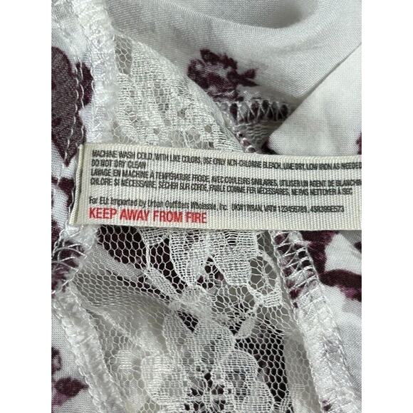 Intimately Free People Woman's Sz XS tank top lace Feminine Coquette Boho-Chic - Picture 9 of 11